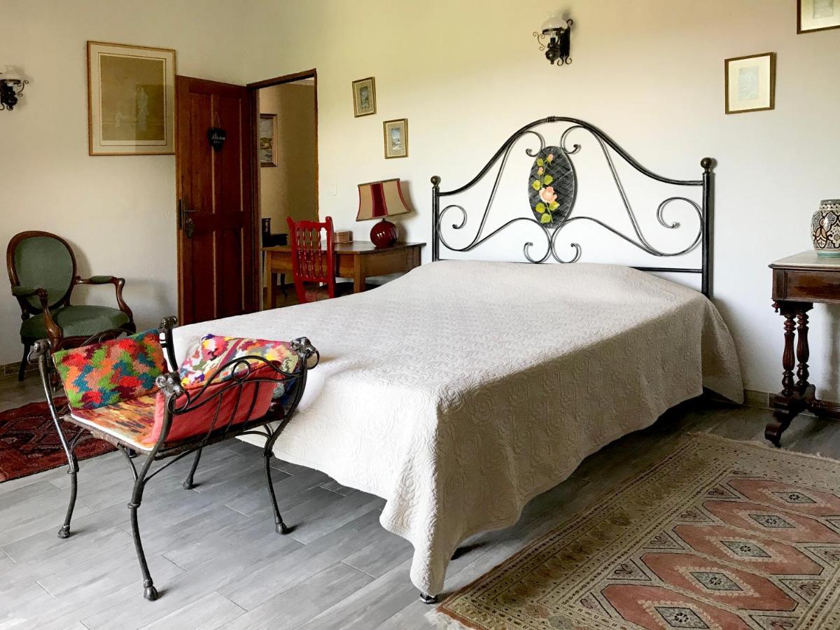 U Fragnu Di Perruccio Bed & Breakfast Levie Exterior photo